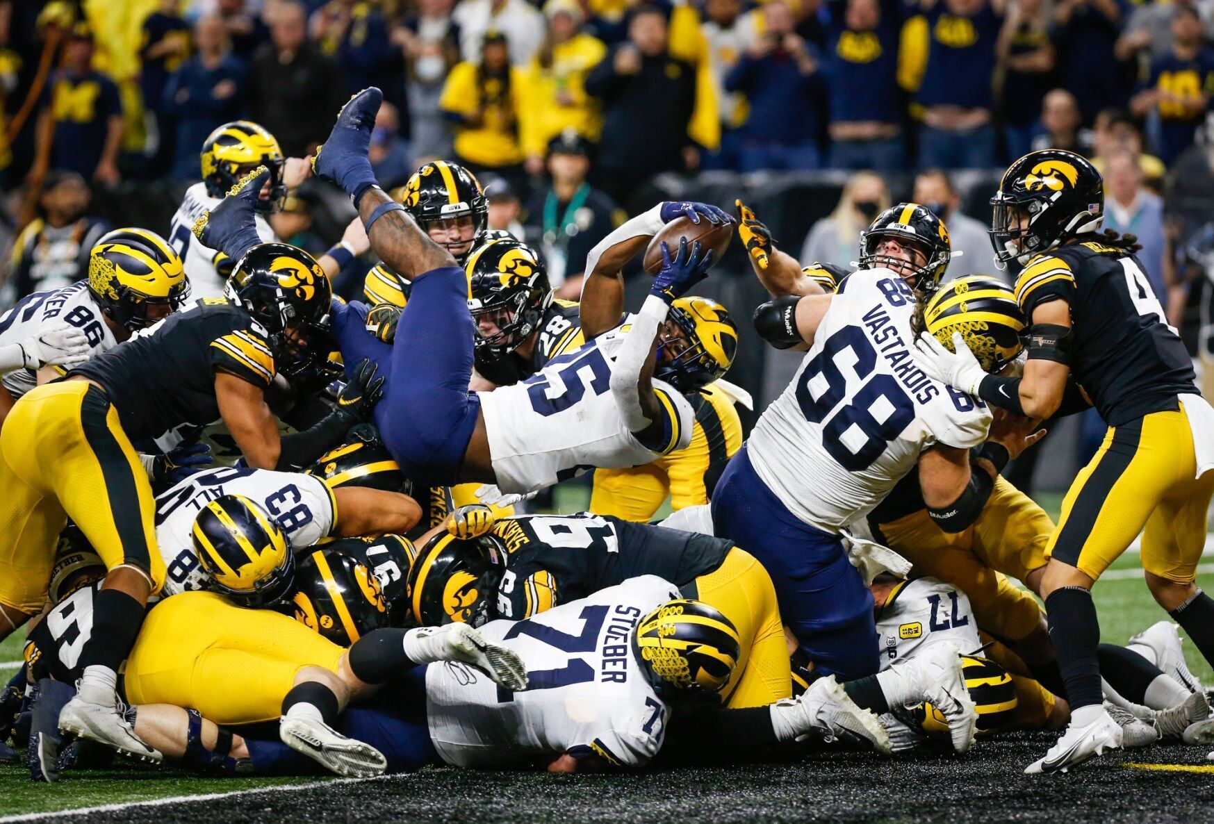 20421-qc-spt-big-ten-final-024